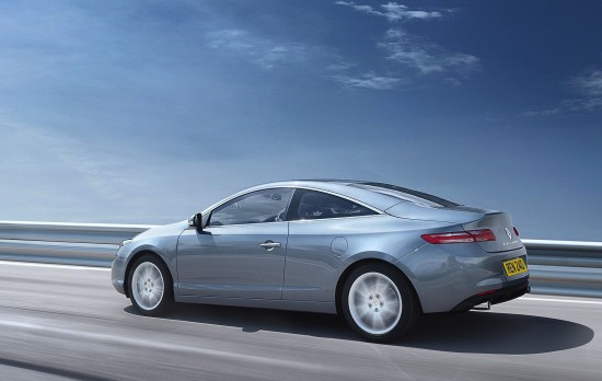 Renault Unveils Laguna Coupe - Picture 45048