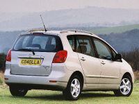 thumbnail image of 2002 Toyota Corolla Verso