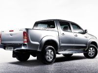 thumbnail image of 2005 Toyota Hilux