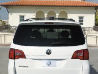 thumbnail image of 2009 VW Routan
