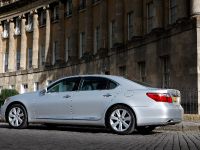 thumbnail image of 2010 Lexus LS 600h