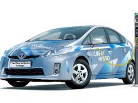 thumbnail image of 2010 Toyota Prius Plug-in Hybrid Concept