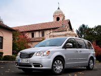 thumbnail image of 2011 Chrysler Grand Voyager