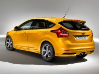 thumbnail image of 2012 Ford Focus ST 5-door