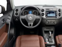 thumbnail image of 2012 Volkswagen Tiguan