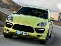 thumbnail image of 2013 Porsche Cayenne GTS