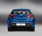 thumbnail image of 2013 Toyota Auris Hybrid