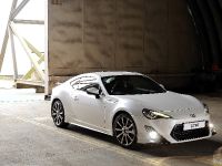 thumbnail image of 2013 Toyota GT86 TRD