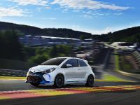thumbnail image of 2013 Toyota Yaris Hybrid-R Concept