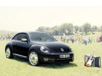 thumbnail image of 2013 Volkswagen Beetle Fender Edition
