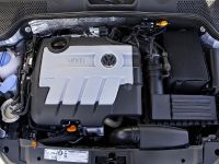 thumbnail image of 2013 Volkswagen Beetle TDI US