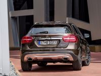 thumbnail image of 2014 Mercedes-Benz GLA