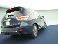 thumbnail image of 2014 Nissan Pathfinder Hybrid
