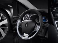 thumbnail image of 2014 Renault Clio Costume National Limited Edition