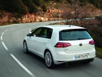 thumbnail image of 2014 Volkswagen Golf GTI