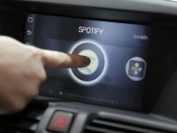 thumbnail image of 2014 Volvo V40