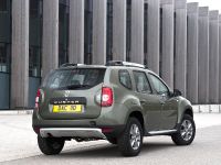 thumbnail image of 2015 Dacia Duster