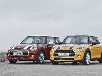 thumbnail image of 2015 MINI Cooper