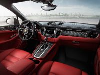 thumbnail image of 2015 Porsche Macan Turbo