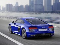 thumbnail image of 2015 The Audi R8 e-tron Piloted Driving Concept Car
