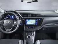 thumbnail image of 2015 Toyota Auris facelift