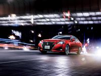 thumbnail image of 2015 Toyota Crown Facelift