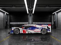 thumbnail image of 2015 Toyota TS040 Hybrid