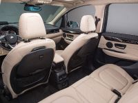 thumbnail image of 2016 BMW 220i Gran Tourer