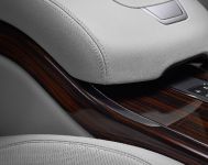 thumbnail image of 2016 Range Rover SVAutobiography