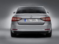 thumbnail image of 2016 Skoda Superb