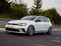 thumbnail image of 2016 Volkswagen Golf GTI Clubsport Edition 40