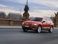 thumbnail image of 2016 Volkswagen Tiguan