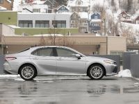 thumbnail image of 2020 Toyota Camry XLE