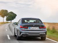 thumbnail image of 2021 BMW 3 330e xDrive