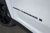 thumbnail image of 2022 Jeep Grand Cherokee L Limited Black Package