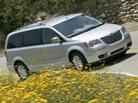 thumbnail image of 2008 Chrysler Town & Country