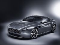 thumbnail image of Aston Martin V12 Vantage