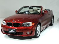 thumbnail image of BMW 1 Series Convertible Detroit 2011