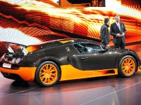thumbnail image of Bugatti Veyron Paris 2010