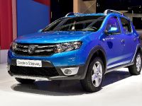 thumbnail image of Dacia Sandero Stepway Paris 2014