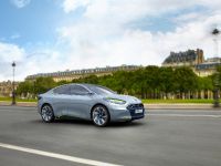 thumbnail image of Renault Fluence Z.E. Concept
