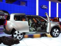 thumbnail image of Ford Explorer America Concept Detroit 2008