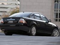 thumbnail image of Ford Five Hundred