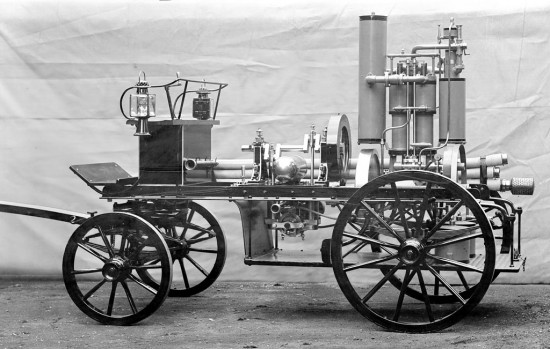 Gasoline Engine by Daimler - Picture 18346