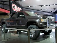 thumbnail image of GMC Sierra HD concept Detroit 2011