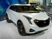 thumbnail image of Hyundai Curb Crossover Detroit 2011