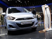 thumbnail image of Hyundai i10 Blue ev Frankfurt 2011