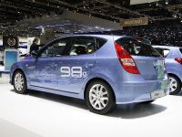 thumbnail image of Hyundai i30 Geneva 2010
