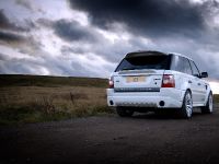 thumbnail image of Kahn Cosworth 300 Range Rover Sport