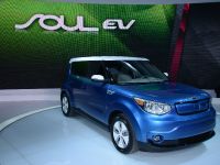 thumbnail image of Kia Soul EV Chicago 2014